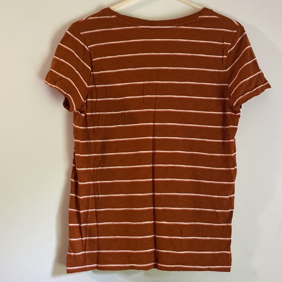 Universal Thread Orange & White Stripe Monterey V-Neck Front Pocket T-Shirt - Picture 2 of 4